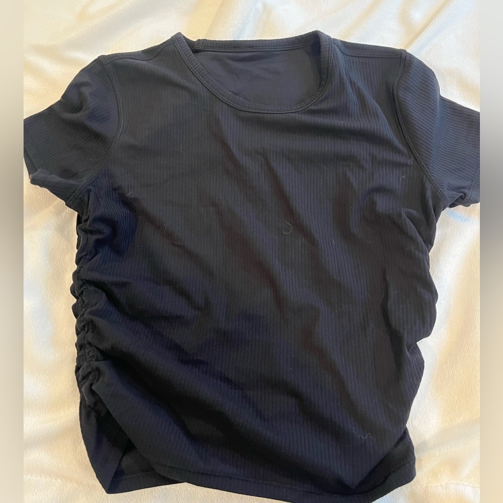 Size 4 ribbed lulu top